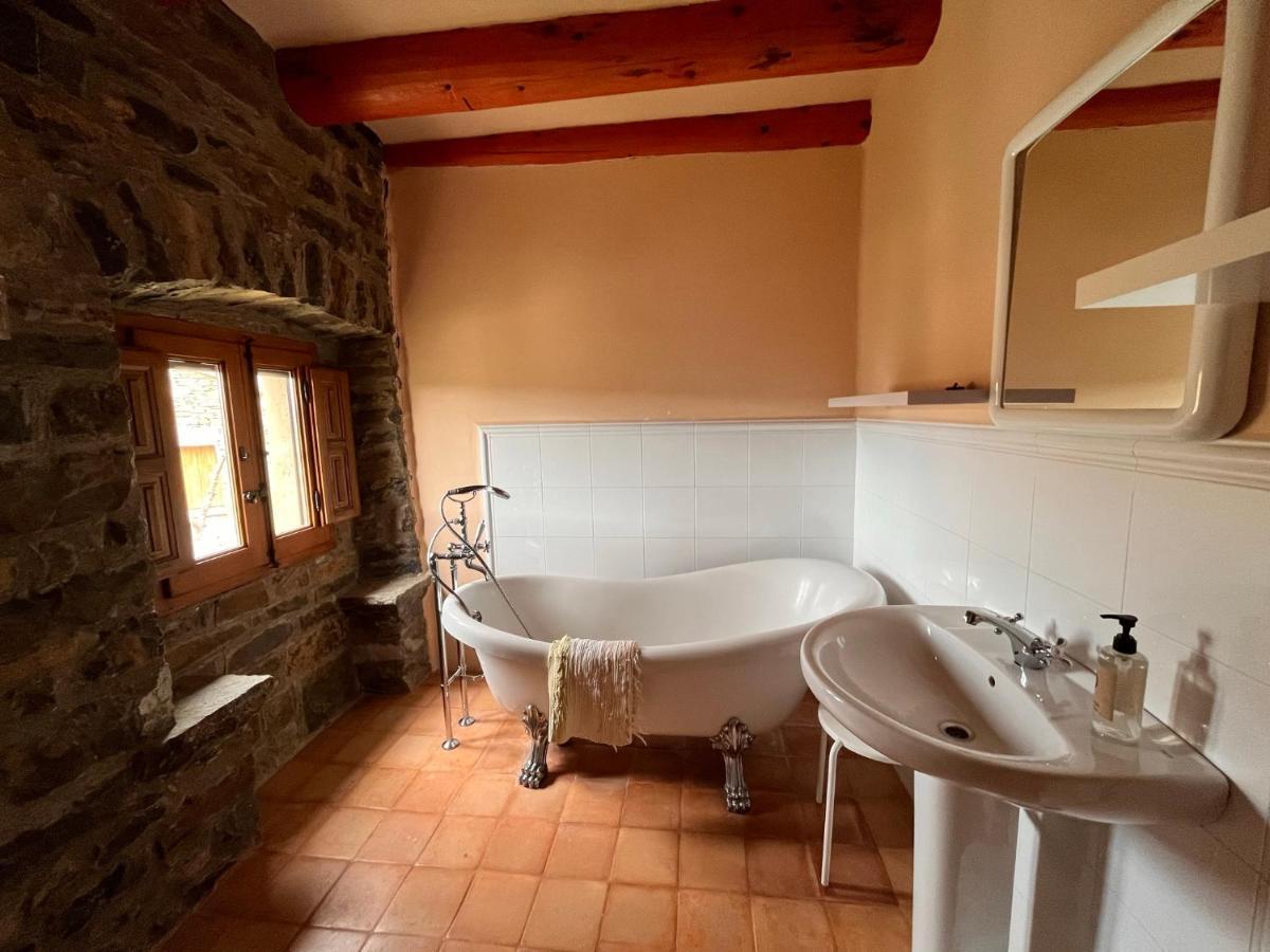 La Abadia Guest House Coscojuela de Sobrarbe ภายนอก รูปภาพ