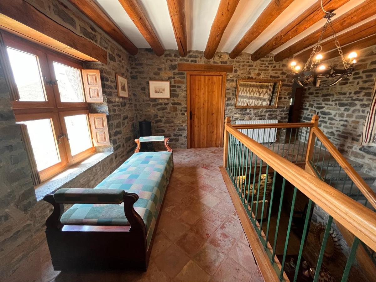 La Abadia Guest House Coscojuela de Sobrarbe ภายนอก รูปภาพ